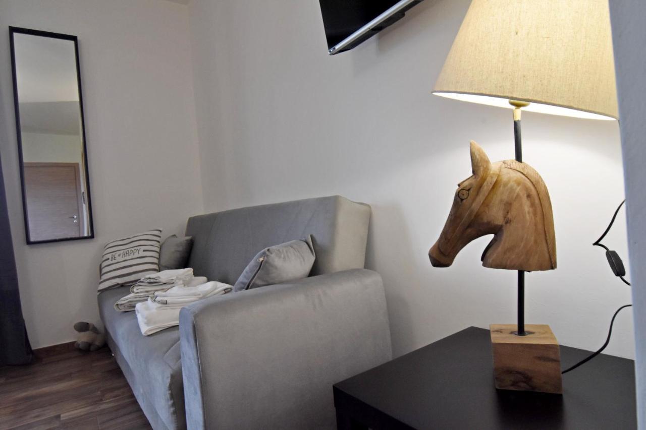 Favetto Family Ranch Bed & Breakfast Rueglio Bagian luar foto